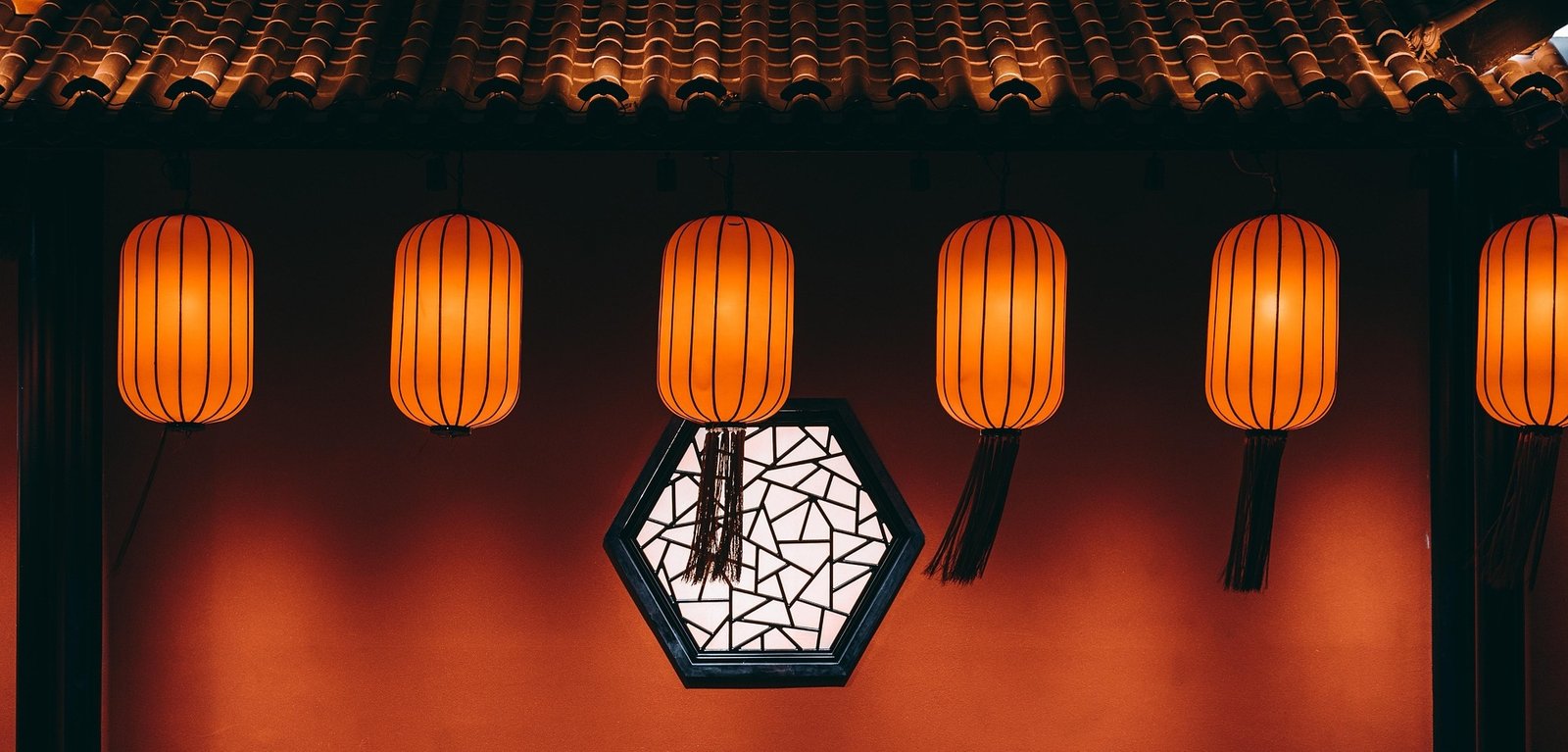 lanterns-5766754_1920